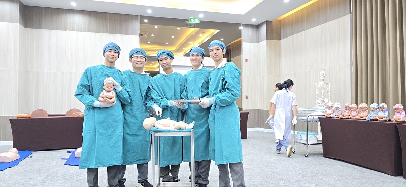 Kasemrad International Hospital Vientiane was honored to warmly welcome students from Panyathip British International School